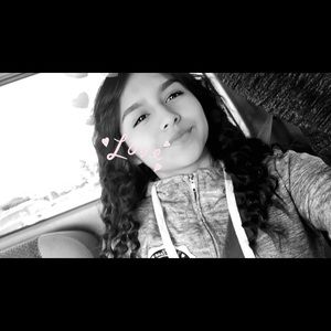 Meet your Posher, Melissa